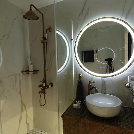 The Oasis - Sunlight Avenue *