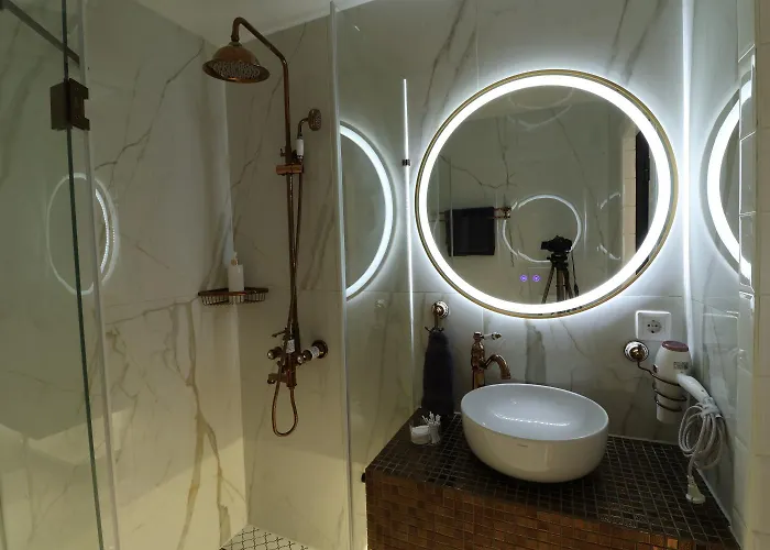 The Oasis - Sunlight Avenue *